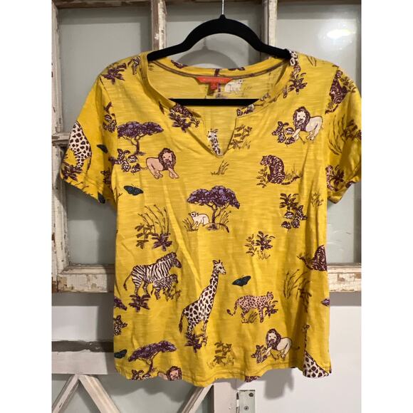 ModCloth Tops - ModCloth size small yellow top with safari animals